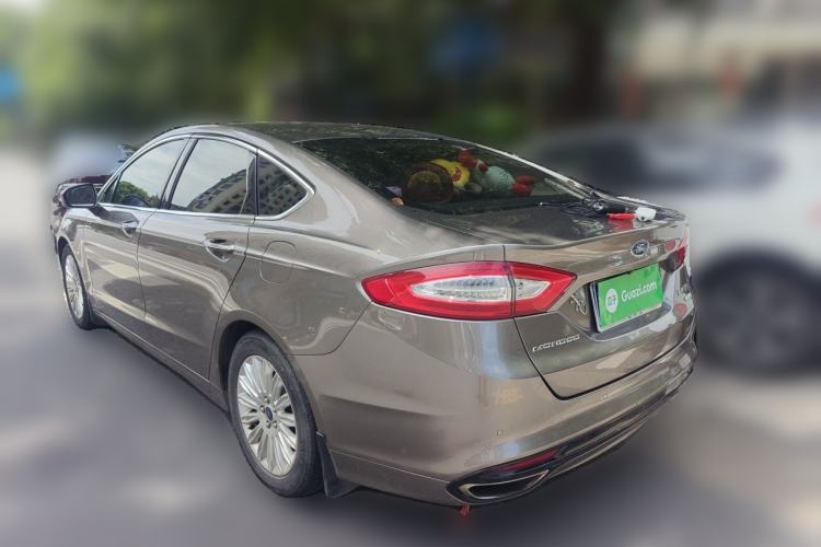 Used Ford Mondeo 2013 2.0L GTDi 200 Luxury Model Rear Left 45 Deg
