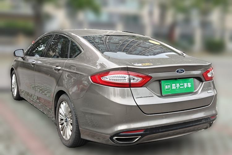 Used Ford Mondeo 2013 2.0L GTDi 200 Luxury Model Rear Left 45 Deg