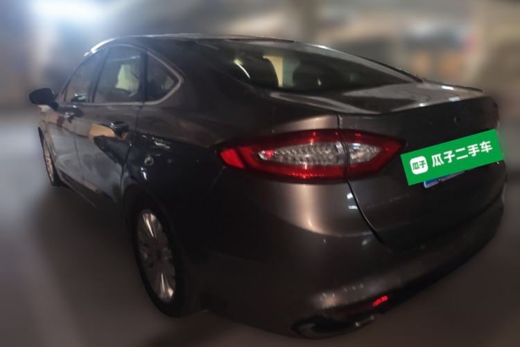 Used Ford Mondeo 2013 2.0L GTDi 200 Luxury Model Rear Left 45 Deg