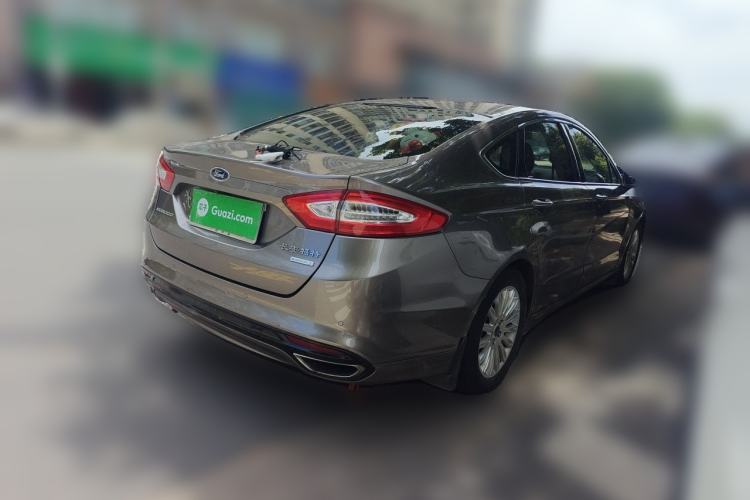 Used Ford Mondeo 2013 2.0L GTDi 200 Luxury Model Rear Right 45 Deg