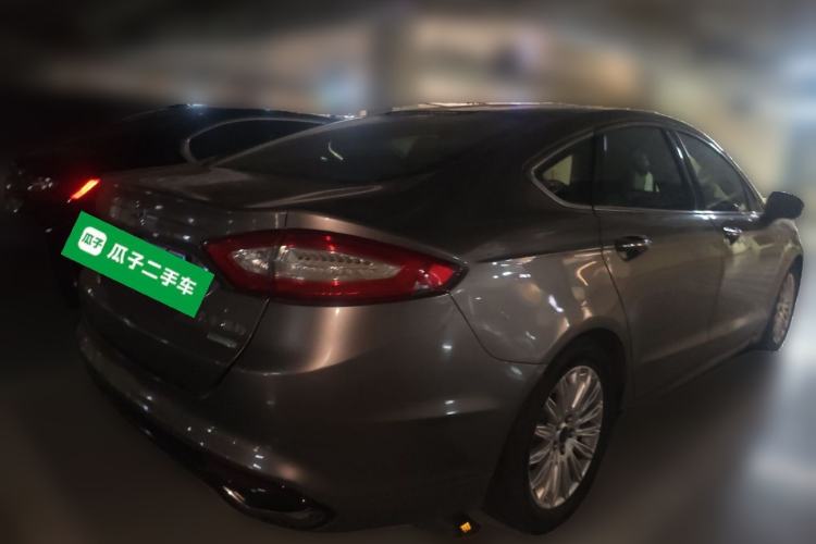 Used Ford Mondeo 2013 2.0L GTDi 200 Luxury Model Rear Right 45 Deg
