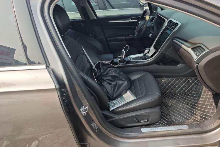Used Ford Mondeo 2013 1.5L GTDi180 Fashion Edition Right Front Seat