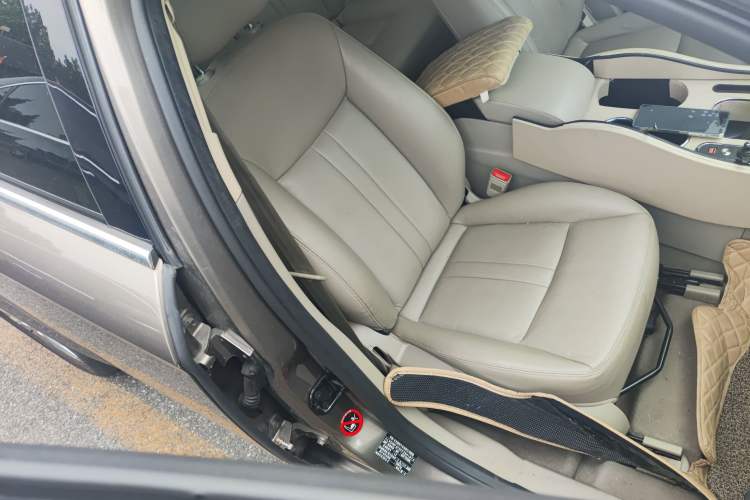 Used Ford Mondeo 2013 2.3L Fashion Edition Right Front Seat