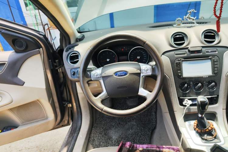 Used Ford Mondeo 2013 2.3L Fashion Edition Steering Wheel