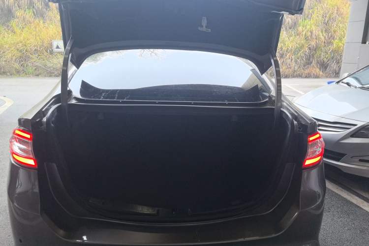 Used Ford Mondeo 2013 1.5L GTDi180 Fashion Edition Trunk