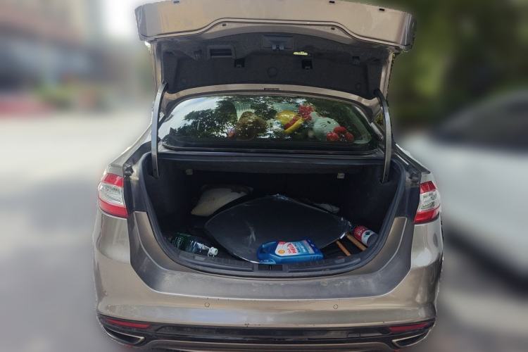 Used Ford Mondeo 2013 2.0L GTDi 200 Luxury Model Trunk