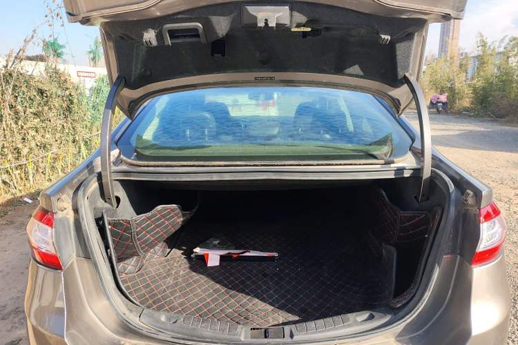 Used Ford Mondeo 2013 2.0L GTDi 200 Luxury Model Trunk