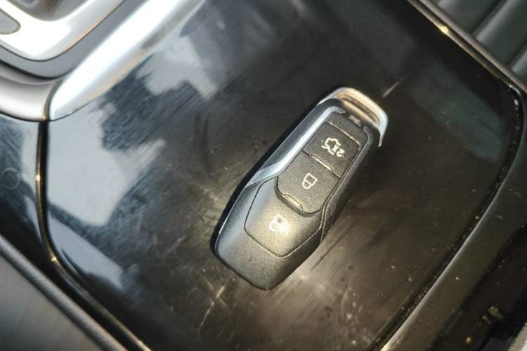 Used Ford Mondeo 2013 2.0L GTDi 200 Fashion Edition Vehicle Key