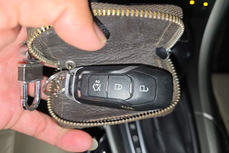 Used Ford Mondeo 2013 2.0L GTDi 200 Luxury Model Vehicle Key