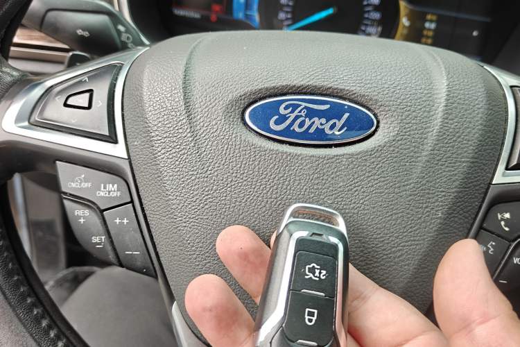 Used Ford Mondeo 2013 2.0L GTDi 200 Luxury Model Vehicle Key
