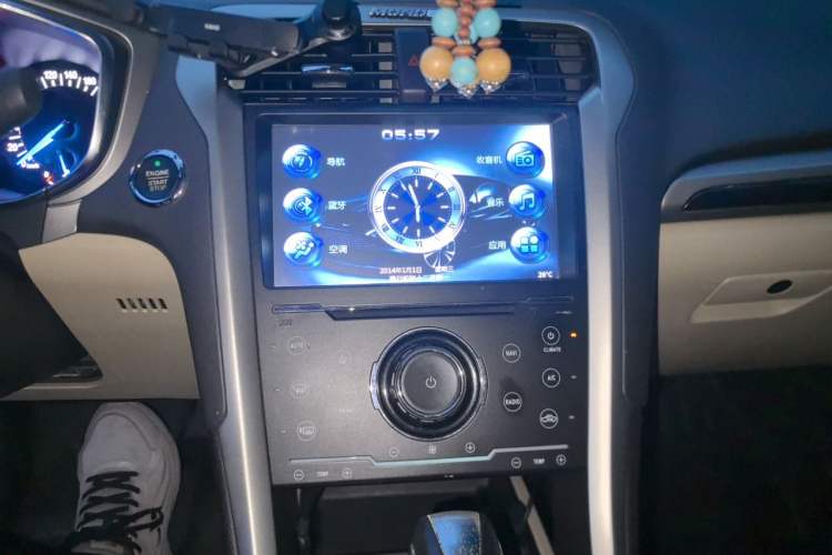 Used Ford Mondeo 2013 2.0L GTDi 200 Fashion Edition Audio And AC Panel