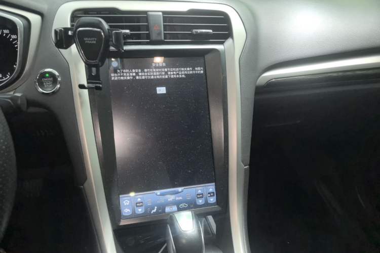 Used Ford Mondeo 2013 2.0L GTDi 200 Fashion Edition Audio And AC Panel