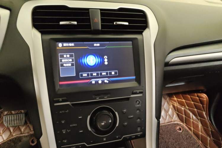 Used Ford Mondeo 2013 1.5L GTDi180 Fashion Edition Audio And AC Panel