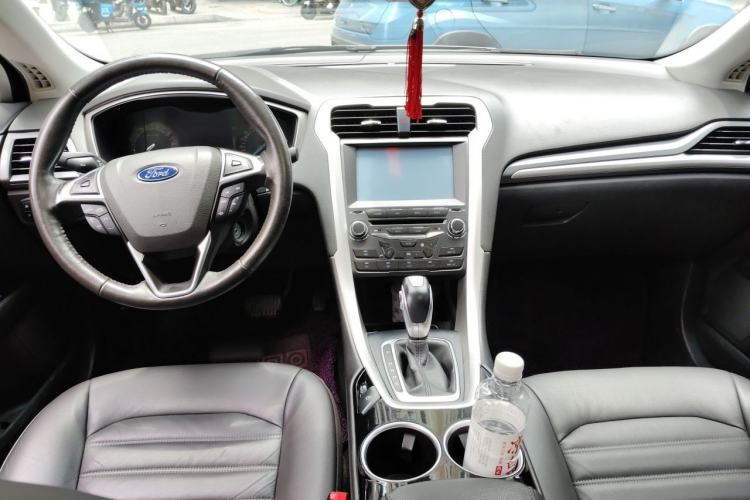 Used Ford Mondeo 2013 1.5L GTDi180 Fashion Edition Center Console