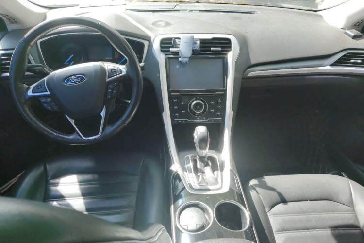 Used Ford Mondeo 2013 1.5L GTDi180 Fashion Edition Center Console