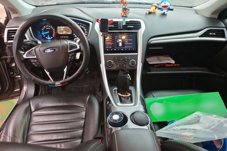 Used Ford Mondeo 2013 1.5L GTDi180 Fashion Edition Center Console