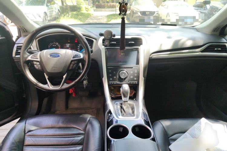 Used Ford Mondeo 2013 1.5L GTDi180 Fashion Edition Center Console