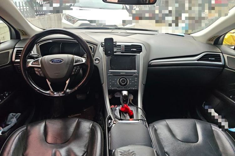 Used Ford Mondeo 2013 2.0L GTDi240 Luxury Sport Model Center Console