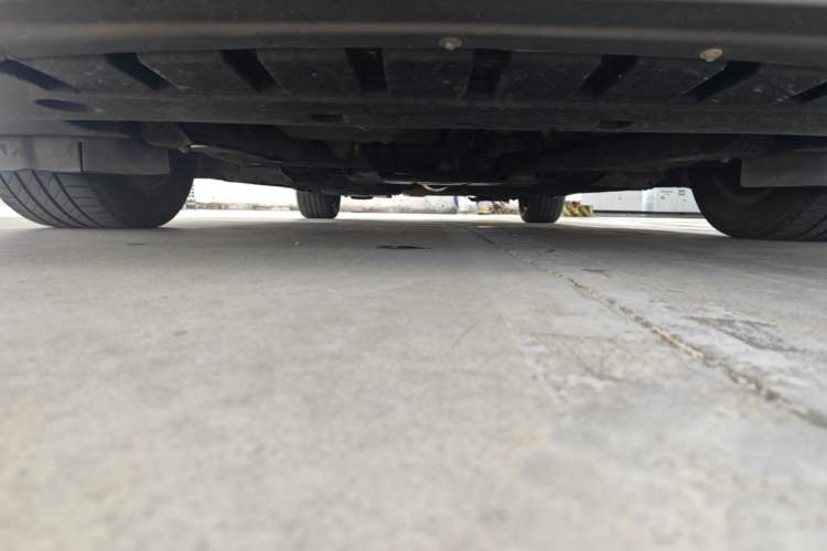 Used Ford Mondeo 2013 2.0L GTDi 200 Fashion Edition Chassis Front