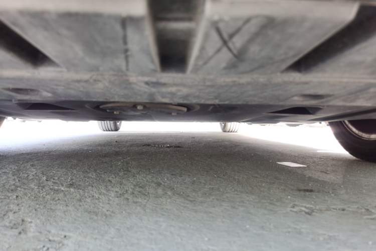 Used Ford Mondeo 2013 2.0L GTDi 200 Luxury Model Chassis Front
