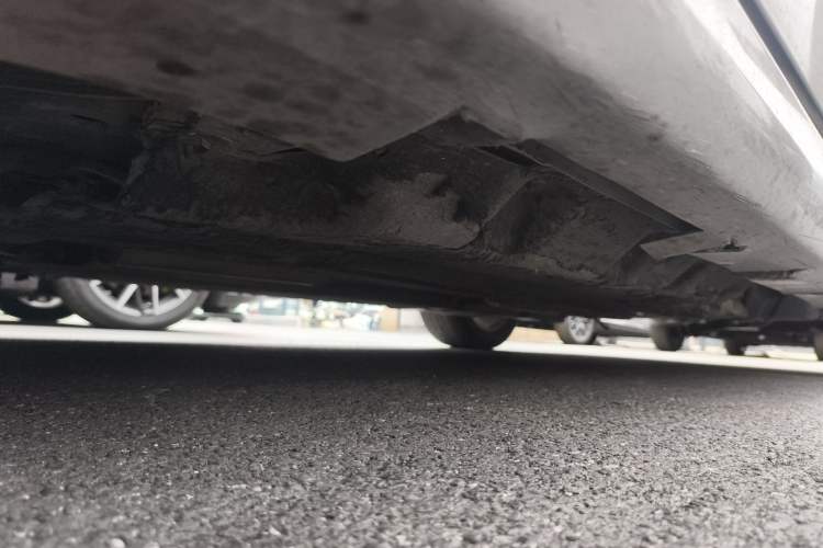 Used Ford Mondeo 2013 2.0L GTDi 200 Fashion Edition Chassis Front Left