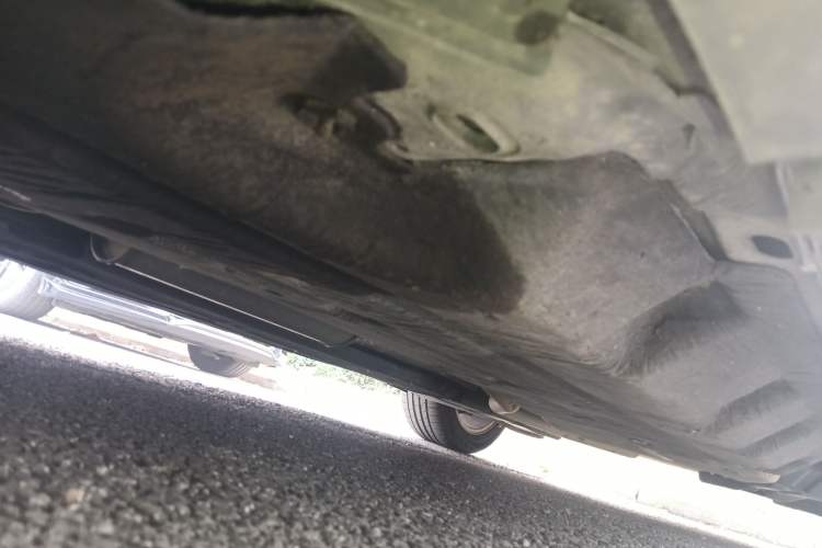 Used Ford Mondeo 2013 2.0L GTDi 200 Fashion Edition Chassis Front Left