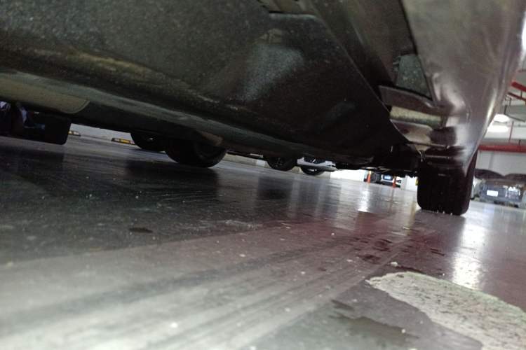 Used Ford Mondeo 2013 2.0L GTDi 200 Luxury Model Chassis Front Left