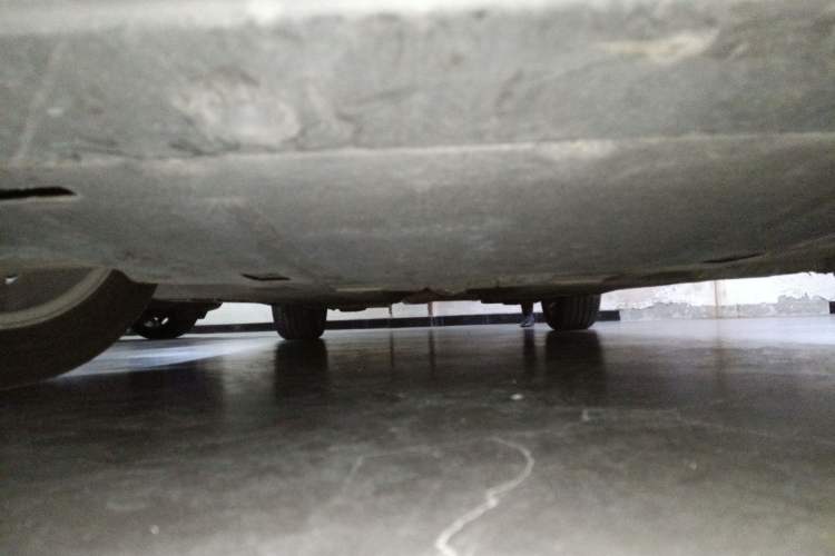 Used Ford Mondeo 2013 2.0L GTDi 200 Luxury Model Chassis Front
