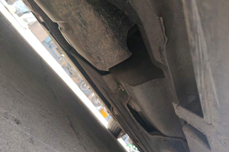 Used Ford Mondeo 2013 2.0L GTDi 200 Fashion Edition Chassis Rear Right
