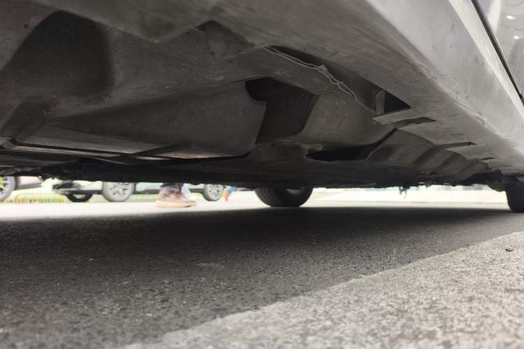 Used Ford Mondeo 2013 2.0L GTDi 200 Fashion Edition Chassis Rear Right