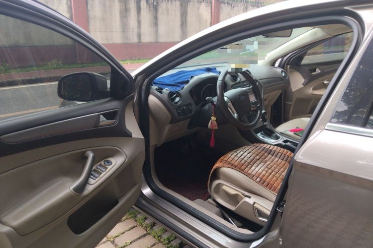 Used Ford Mondeo 2013 2.3L Fashion Edition Driver Seat