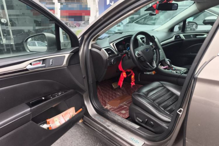 Used Ford Mondeo 2013 2.0L GTDi 200 Fashion Edition Driver Seat