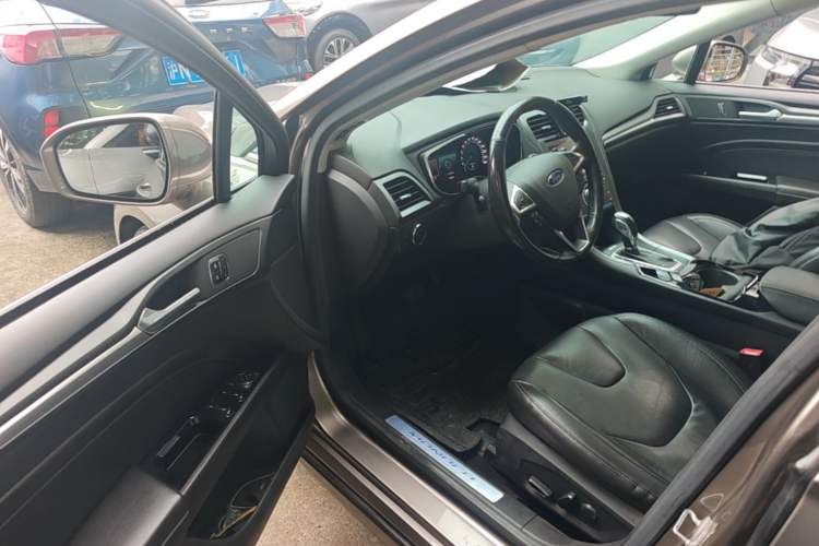 Used Ford Mondeo 2013 2.0L GTDi240 Luxury Sport Model Driver Seat