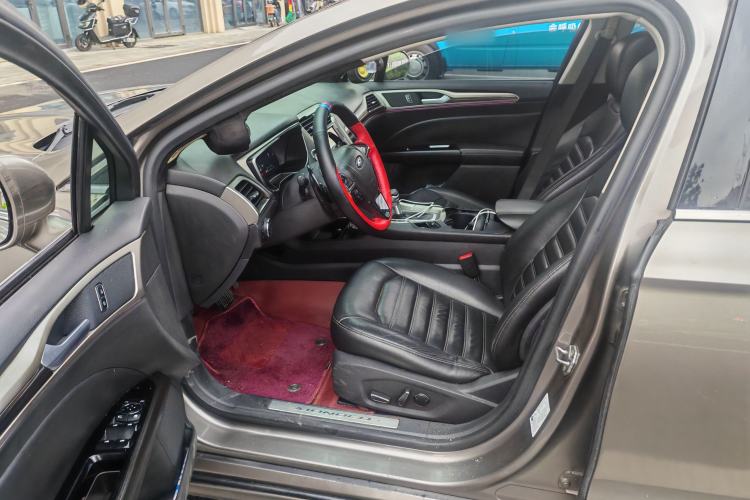 Used Ford Mondeo 2013 2.0L GTDi 200 Fashion Edition Driver Seat