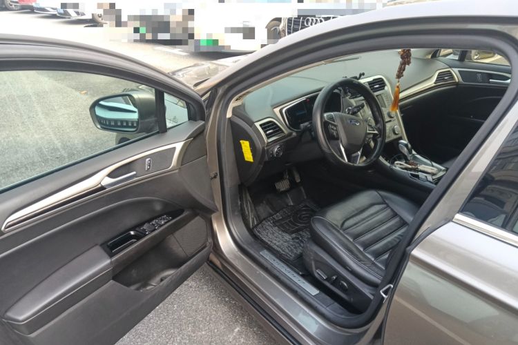 Used Ford Mondeo 2013 2.0L GTDi 200 Fashion Edition Driver Seat