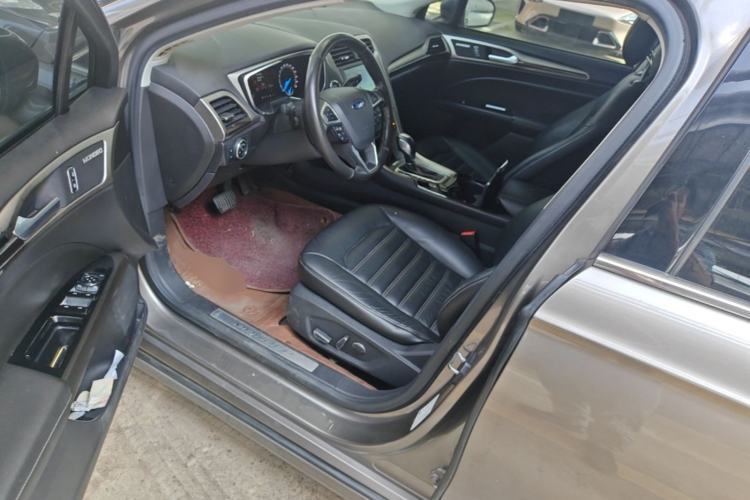 Used Ford Mondeo 2013 2.0L GTDi 200 Fashion Edition Driver Seat