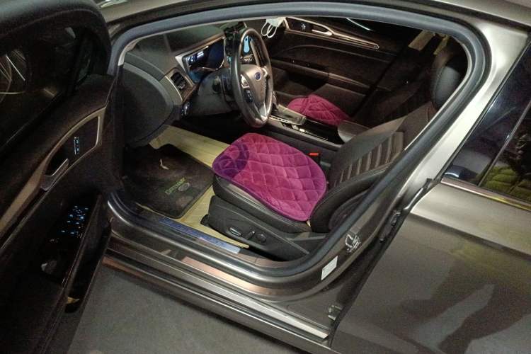 Used Ford Mondeo 2013 2.0L GTDi 200 Luxury Model Driver Seat