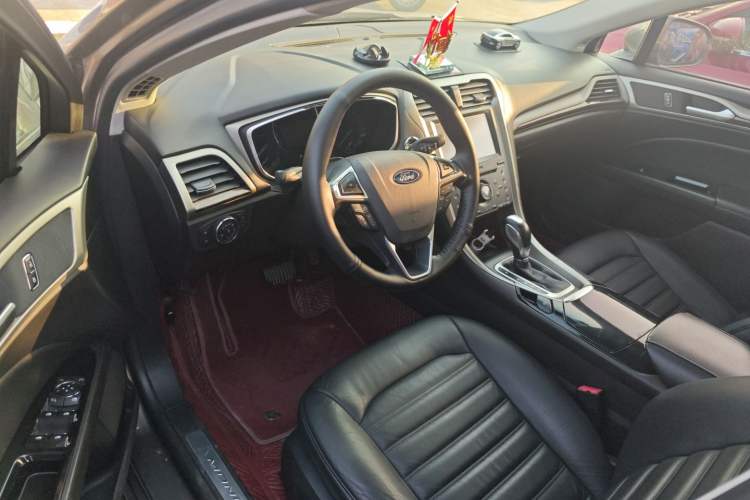 Used Ford Mondeo 2013 2.0L GTDi 200 Fashion Edition Driver Seat