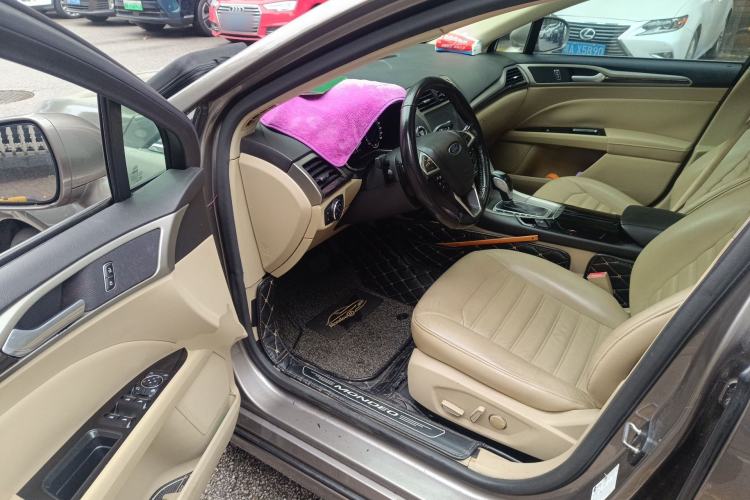Used Ford Mondeo 2013 2.0L GTDi 200 Fashion Edition Driver Seat
