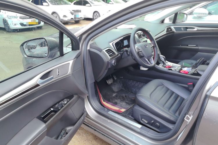 Used Ford Mondeo 2013 2.0L GTDi 200 Luxury Model Driver Seat