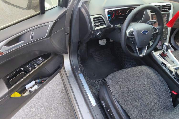 Used Ford Mondeo 2013 1.5L GTDi180 Fashion Edition Driver Seat
