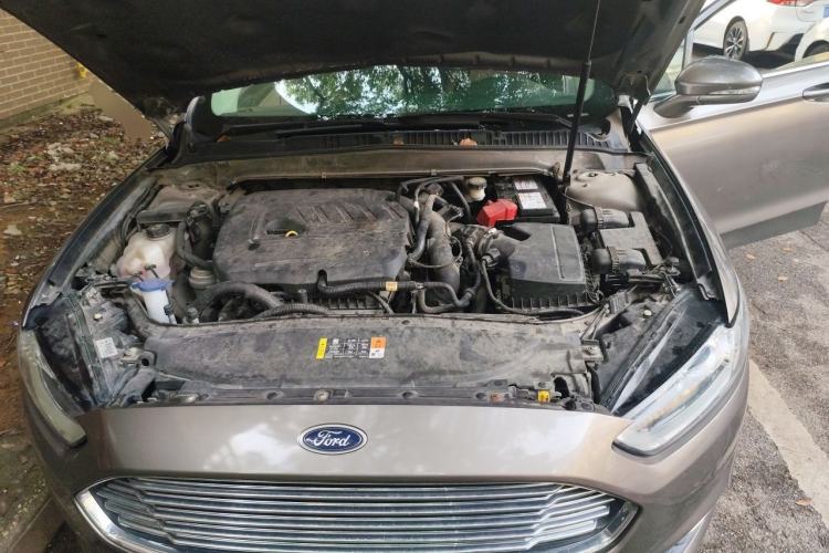 Used Ford Mondeo 2013 1.5L GTDi180 Comfort Model Engine Bay