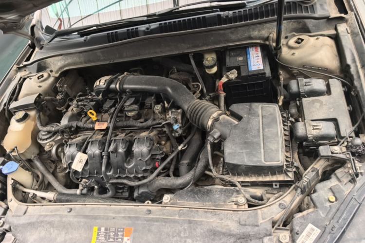 Used Ford Mondeo 2013 2.0L GTDi 200 Fashion Edition Engine Bay