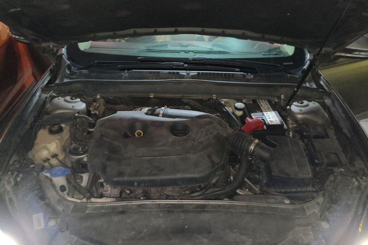 Used Ford Mondeo 2013 2.0L GTDi 200 Luxury Model Engine Bay