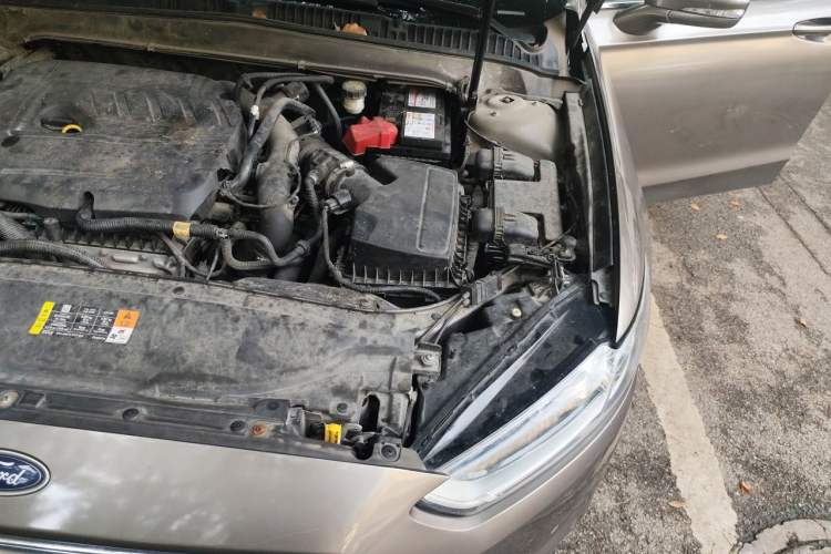 Used Ford Mondeo 2013 1.5L GTDi180 Comfort Model Engine Bay Left