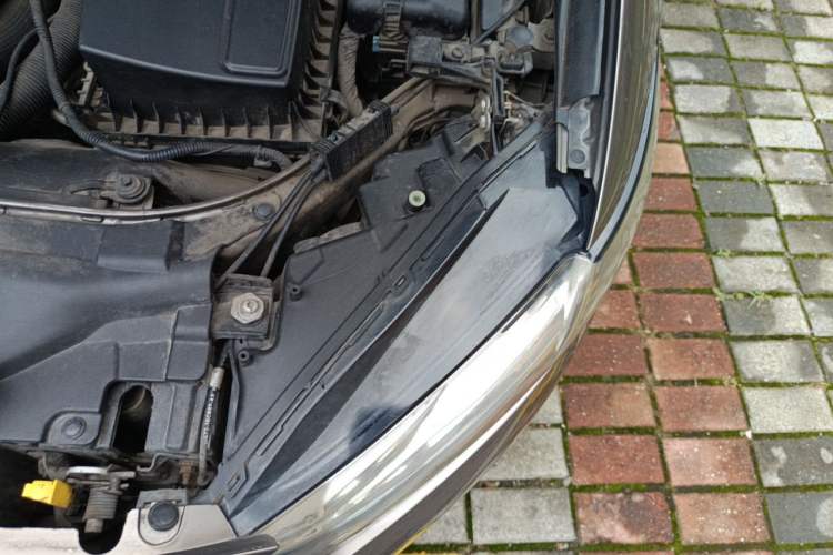 Used Ford Mondeo 2013 2.0L GTDi 200 Fashion Edition Engine Bay Left