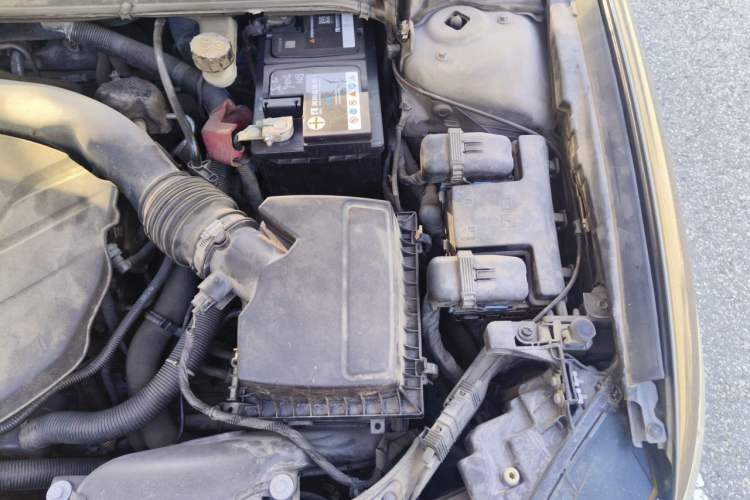 Used Ford Mondeo 2013 2.0L GTDi 200 Fashion Edition Engine Bay Left