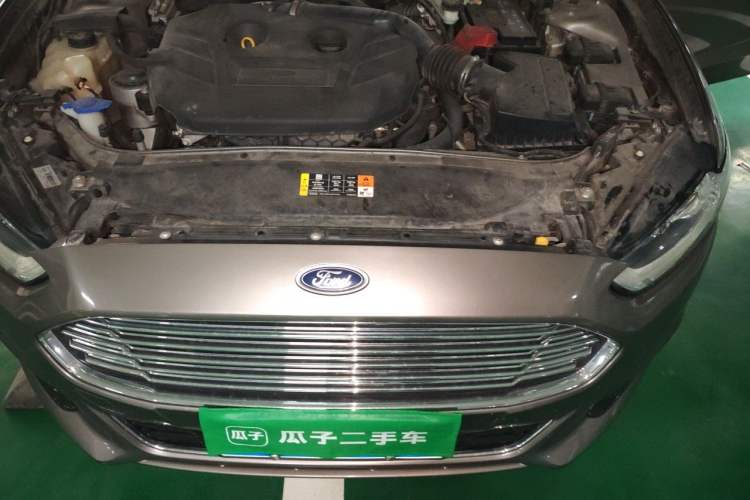 Used Ford Mondeo 2013 2.0L GTDi 200 Fashion Edition Engine Bay