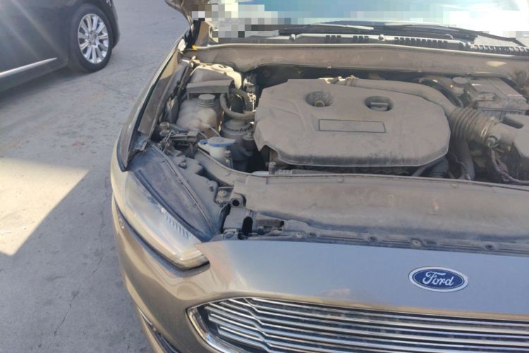 Used Ford Mondeo 2013 2.0L GTDi 200 Fashion Edition Engine Bay Right