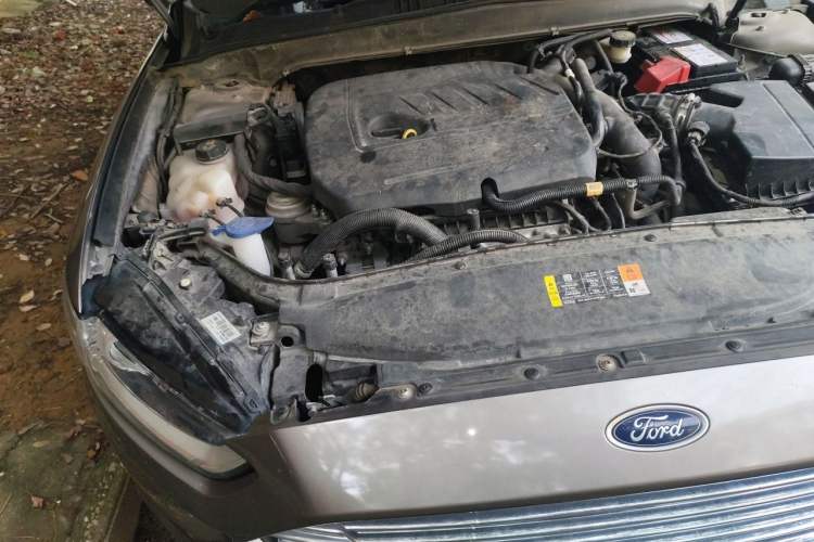 Used Ford Mondeo 2013 1.5L GTDi180 Comfort Model Engine Bay Right